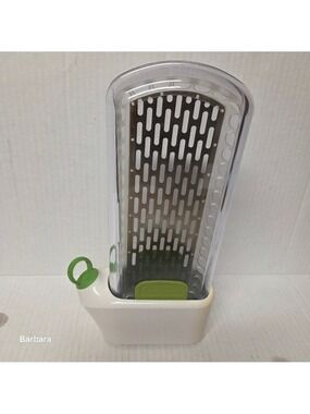 Preparã Fresh Herb Saver Container